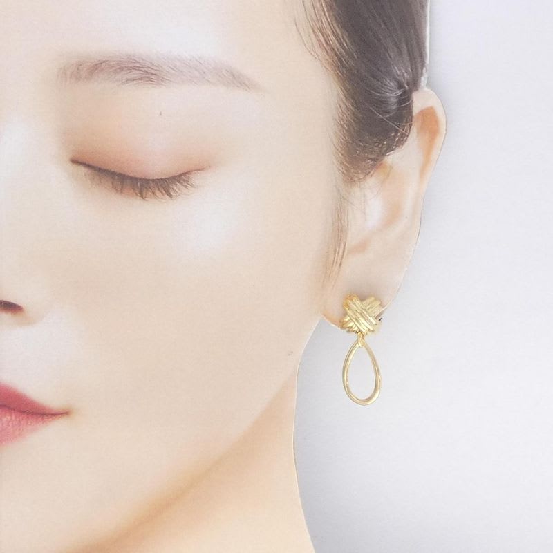 Tiffany & Co 750 YG Earrings