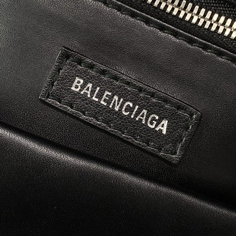 Balenciaga Rucksack Sac Everyday Backpack S 552379 Black Shape Pressed Leather