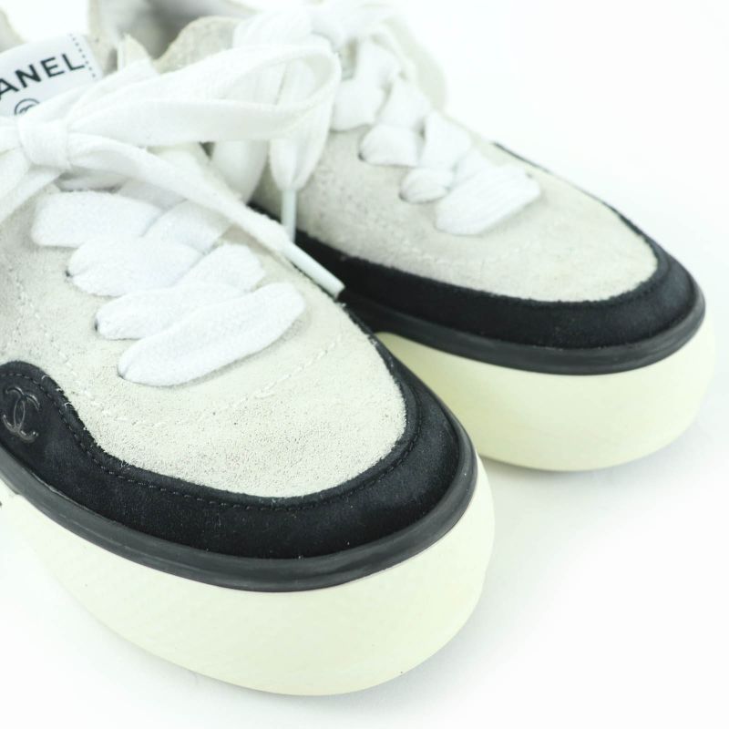 Chanel Coco Mark Lace Up Suede Leather Low-cut Sneakers White