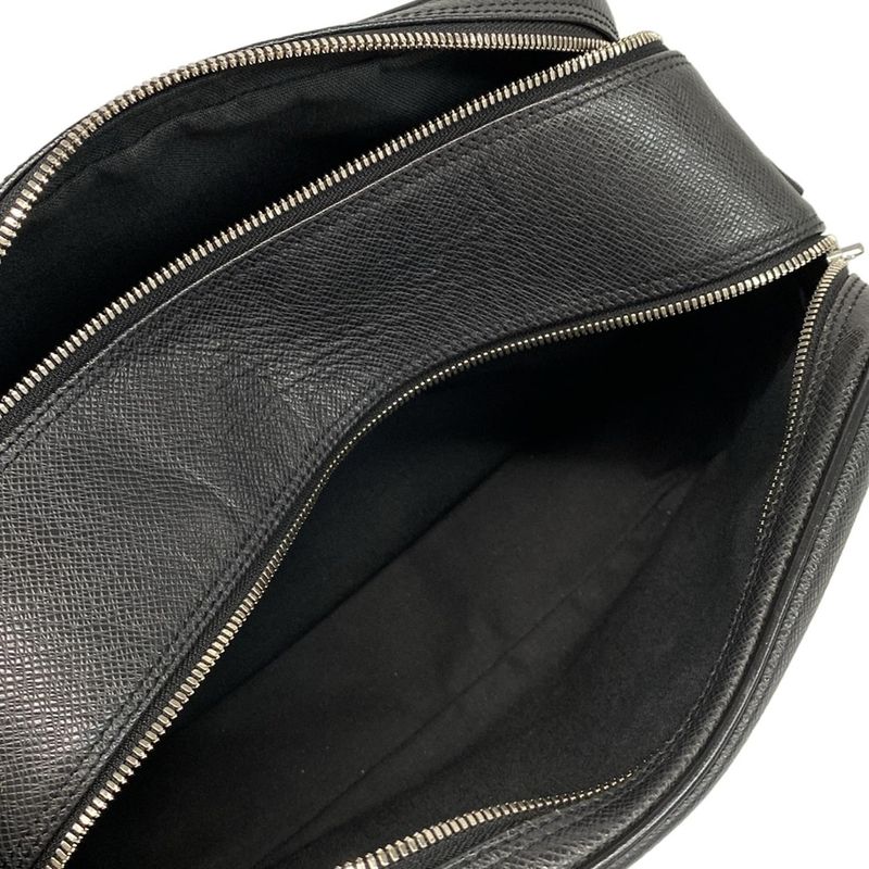 Louis Vuitton Shoulder Bag Taiga Reporter M30152 Ardoise Leather