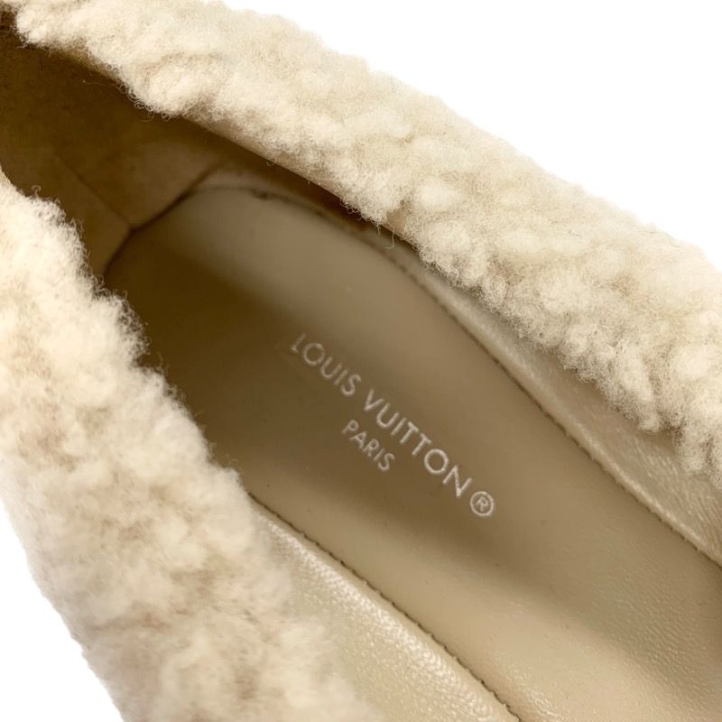Louis Vuitton Poppy Line Flat Shoes Ballet Shoes LV Logo Mouton Beige