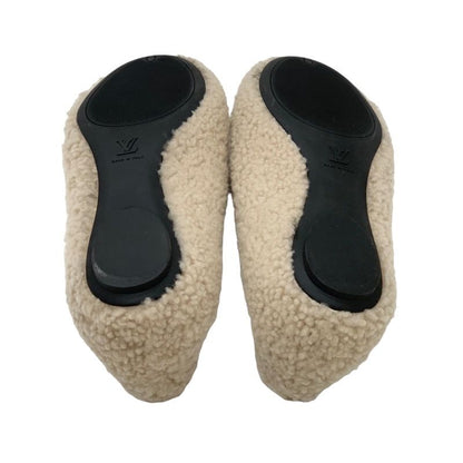 Louis Vuitton Poppy Line Flat Shoes Ballet Shoes LV Logo Mouton Beige