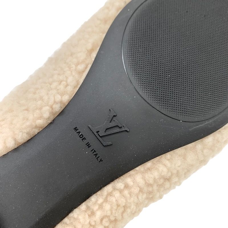 Louis Vuitton Poppy Line Flat Shoes Ballet Shoes LV Logo Mouton Beige