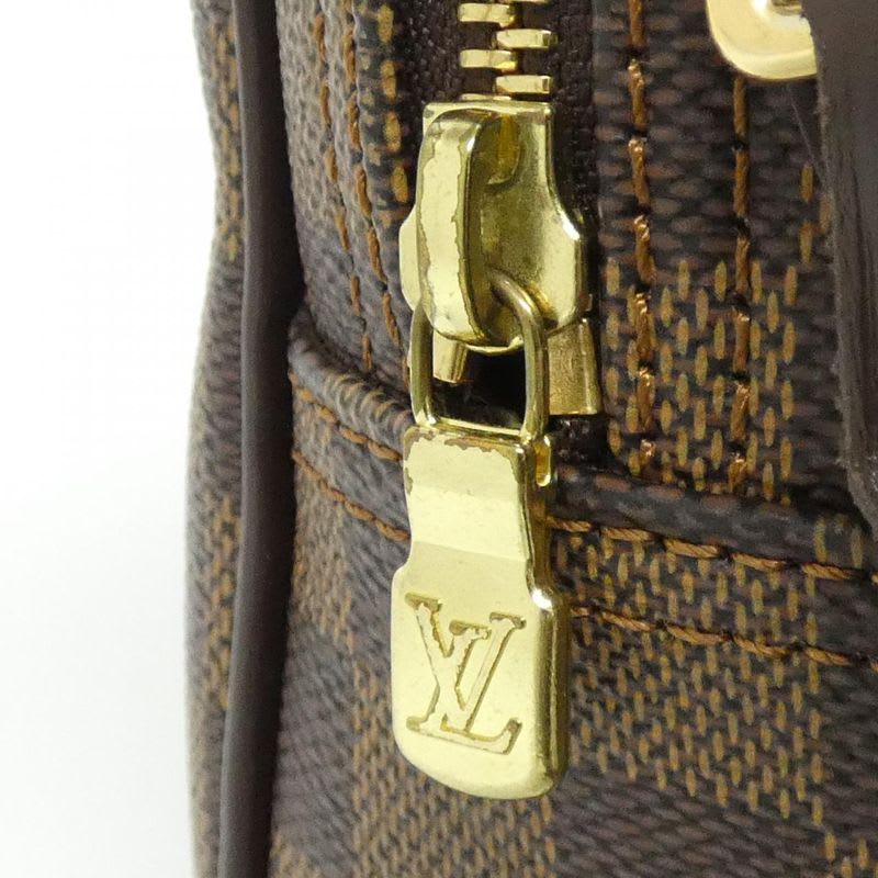 Louis Vuitton Damier Reporter 28 cm Shoulder Bag