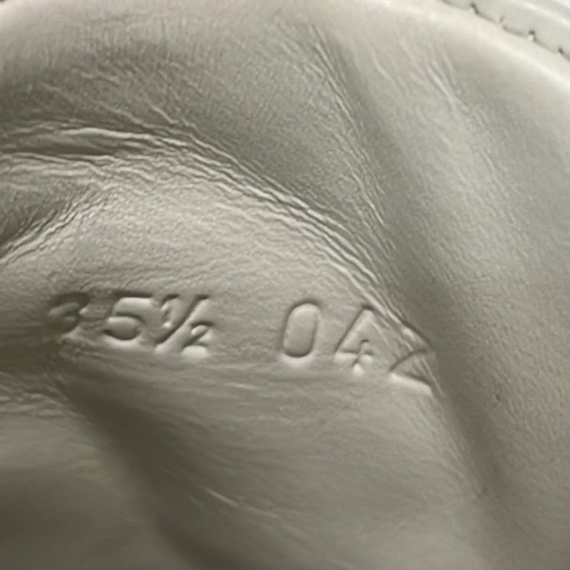 Gucci Sneakers 35 1 2 Women's Ace Embroidered Sneakers 431942 White X Multi Bee