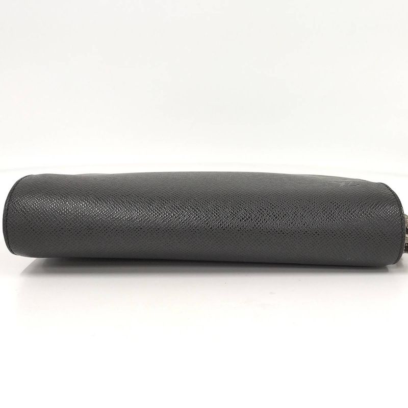 Louis Vuitton Baikal Second Bag Taiga Ardoise M30182