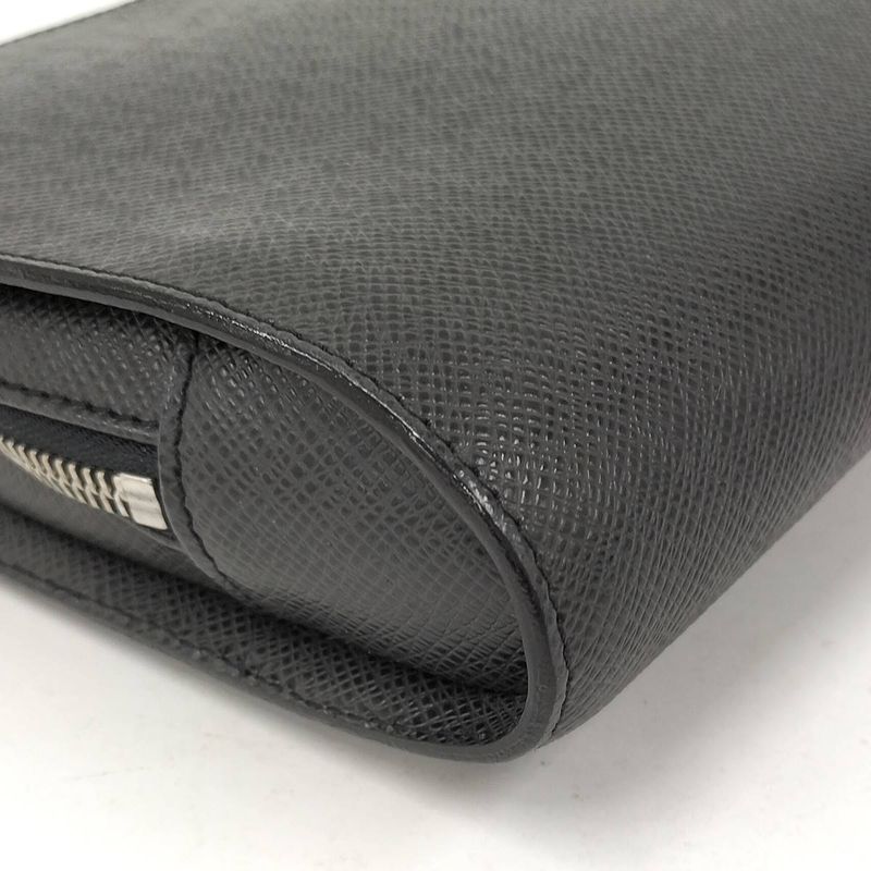 Louis Vuitton Baikal Second Bag Taiga Ardoise M30182