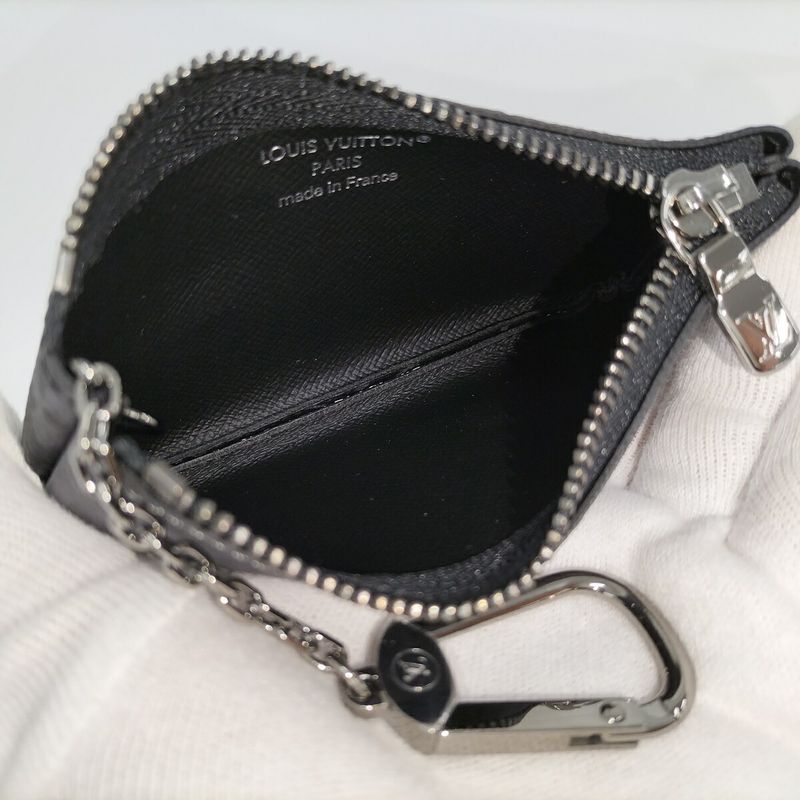 Louis Vuitton Pochette Cles Monogram Eclipse M80905
