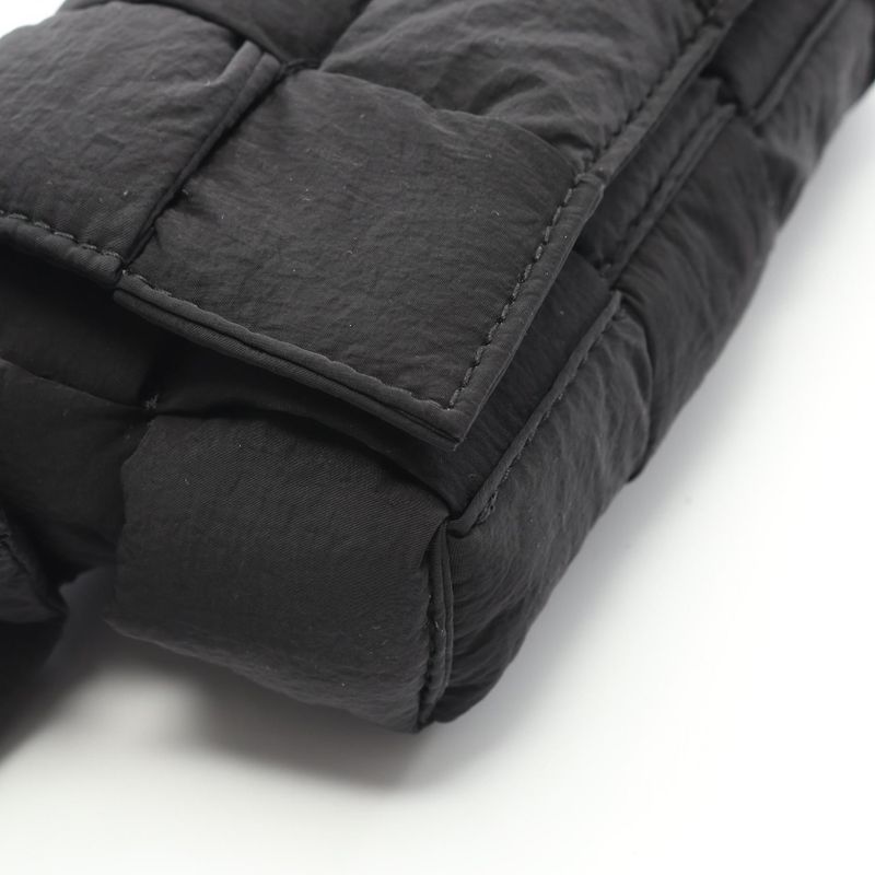 Bottega Veneta Waist Bag Body Bag Padded Cassette Padded Cassette 679763 Vbo80