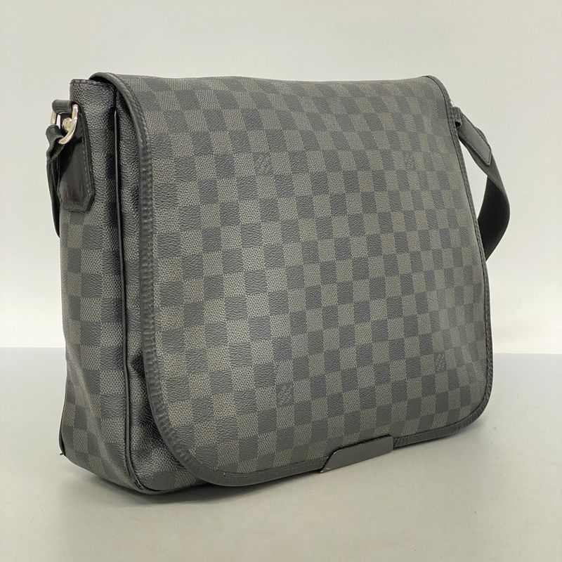Louis Vuitton Shoulder Bag Damier Graphite Daniel GM N58033 Black Men's