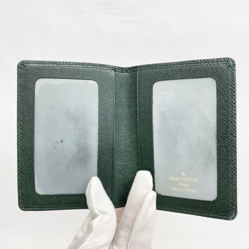 Louis Vuitton Card Case Taiga Porte 2 Cult Vertical M30494 Epi Sear Men's