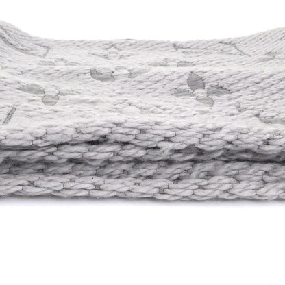 Louis Vuitton Muffler Echarpe Logomania Scarf