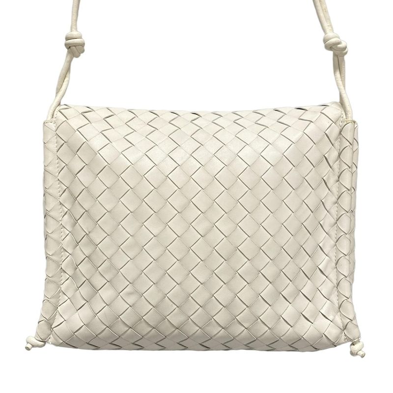Bottega Veneta Shoulder Bag Intrecciato Ivory Leather