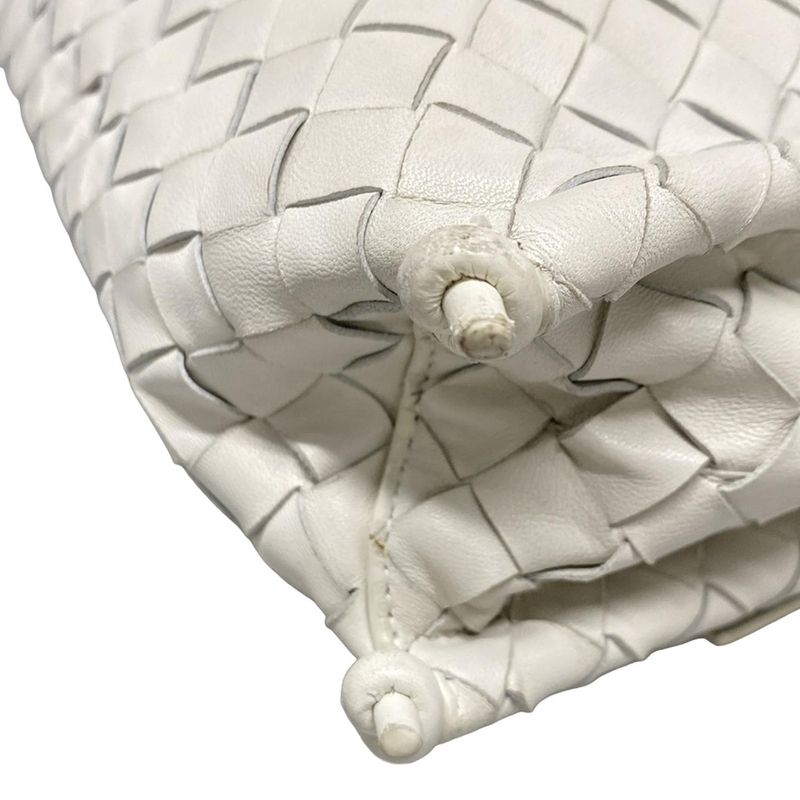 Bottega Veneta Shoulder Bag Intrecciato Ivory Leather