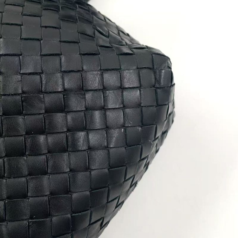 Bottega Veneta Intrecciato Leather Black Shoulder Bag Black