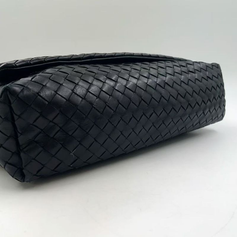 Bottega Veneta Intrecciato Leather Black Shoulder Bag Black