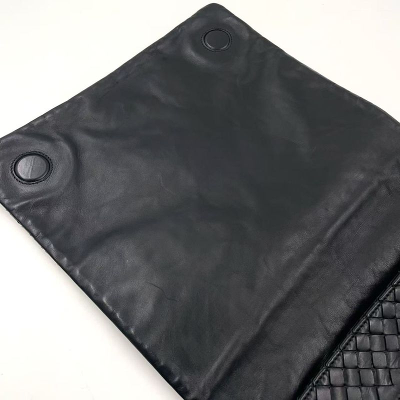 Bottega Veneta Intrecciato Leather Black Shoulder Bag Black