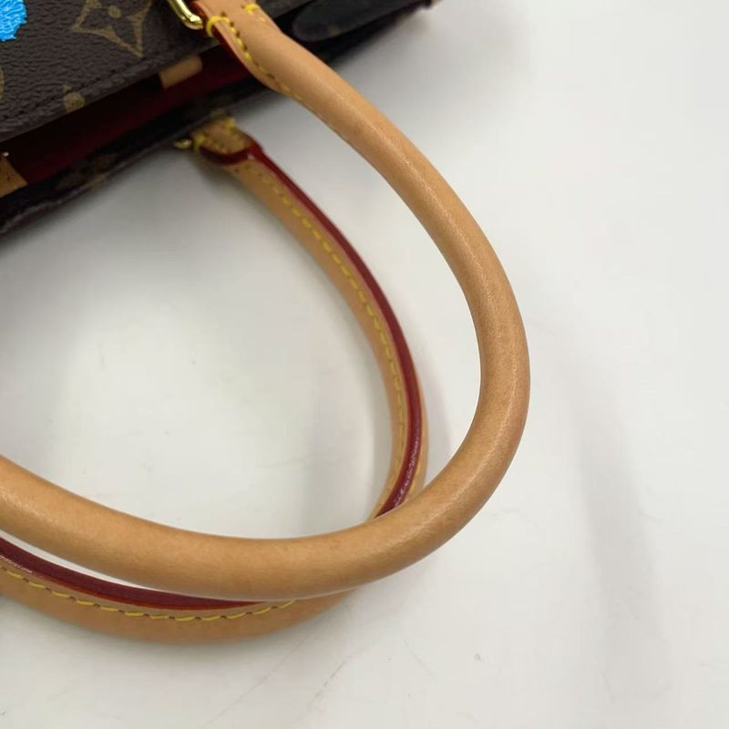 Louis Vuitton on the Go MM Monogram Yayoi Kusama Collaboration Rfid Compatible