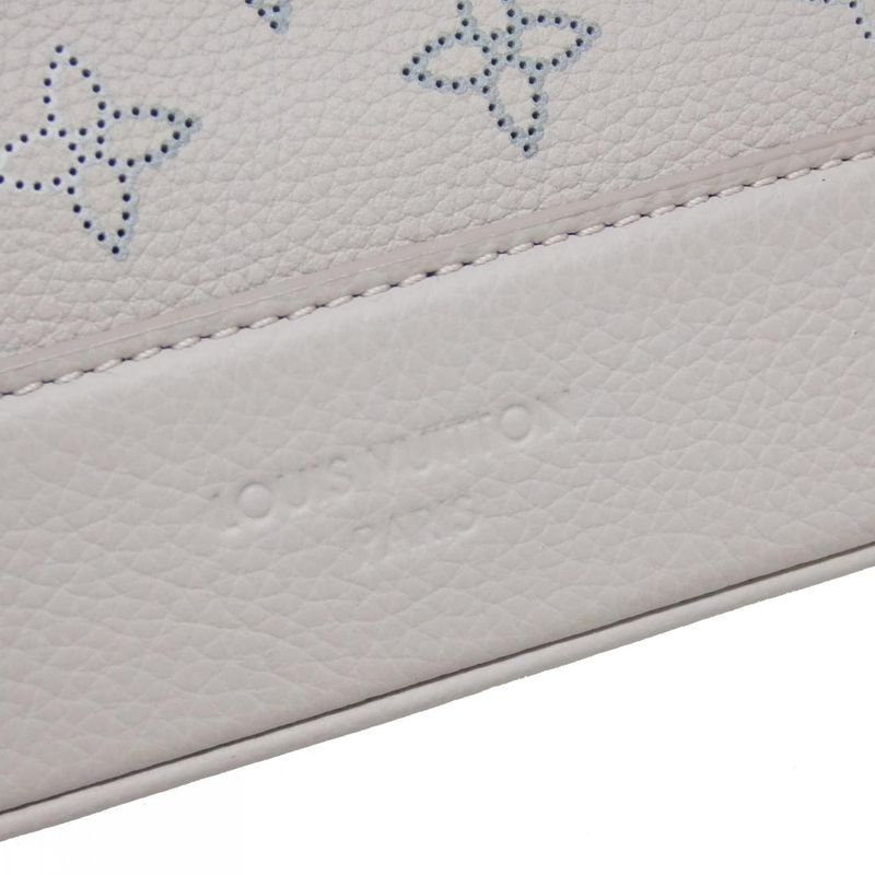 Louis Vuitton Mahina (flight Mode) Flor M12496 Shoulder Bag