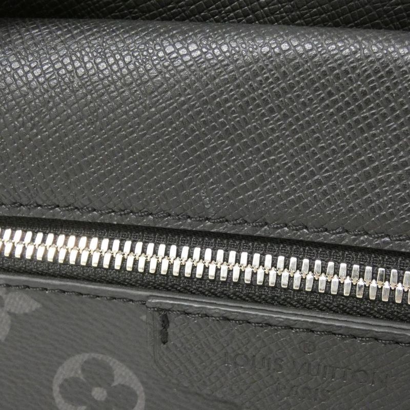 Louis Vuitton Taiga Llama Outdoor Messenger PM M30233 Shoulder Bag