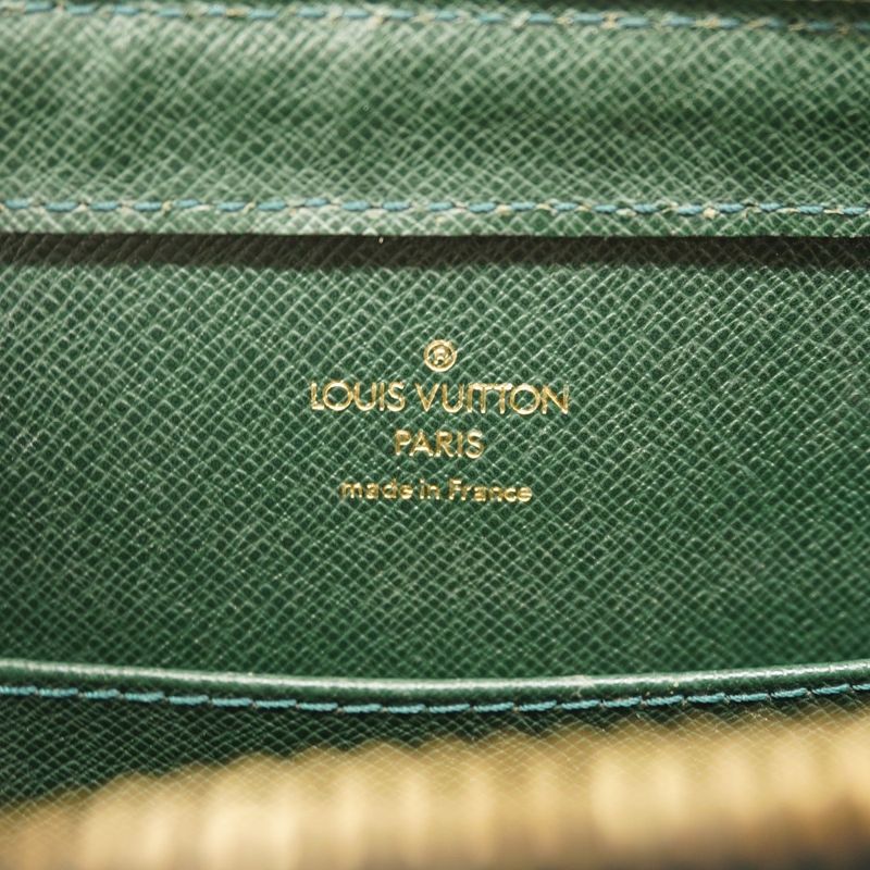Louis Vuitton Clutch Bag Taiga Baikal M30184 Epi Sea Men's
