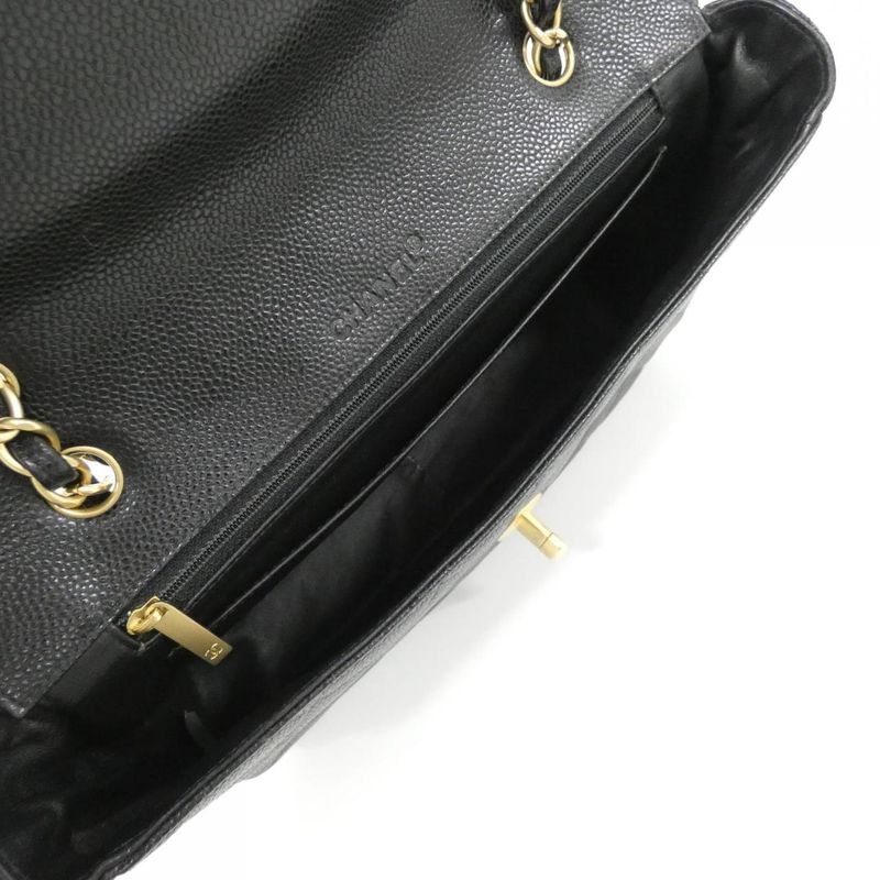 Vintage Chanel 15706 Shoulder Bag