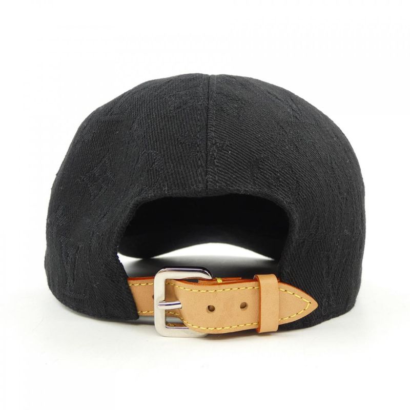 Louis Vuitton Monogram Essential M76585 Cap