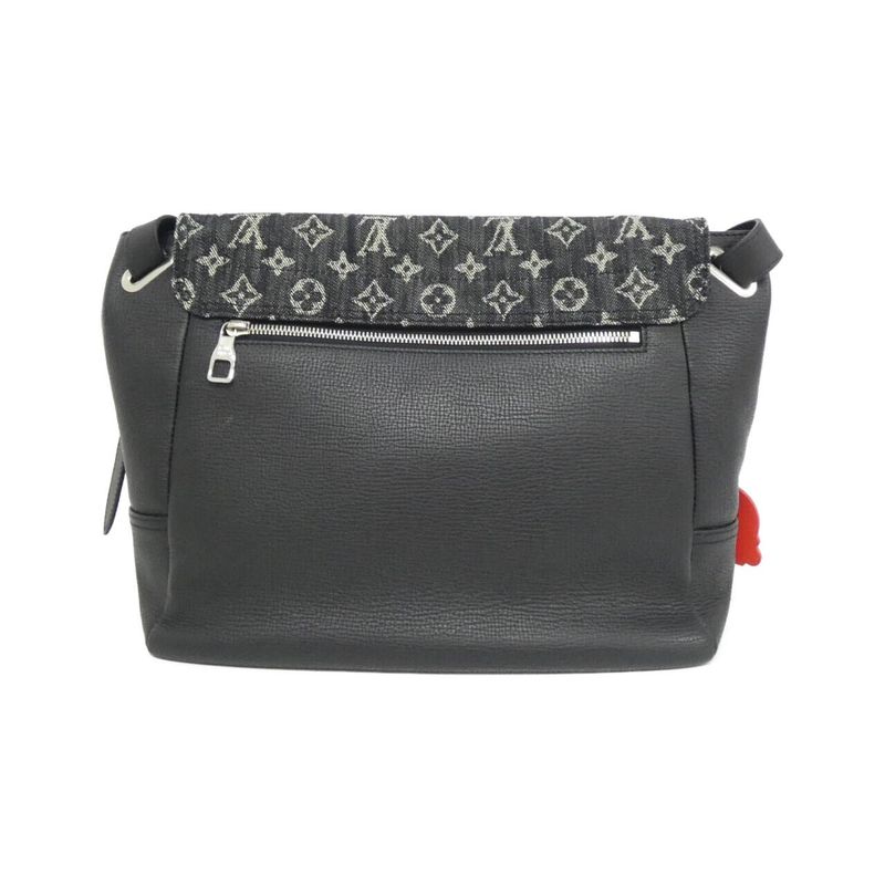 Louis Vuitton Monogram Drip Besace Tokyo M45971 Shoulder Bag