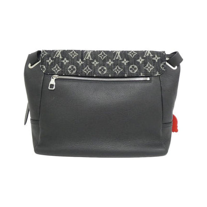 Louis Vuitton Monogram Drip Besace Tokyo M45971 Shoulder Bag