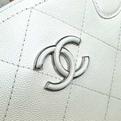 Chanel Matelasse Bag Tote Bag Shoulder Bag Caviar Skin White Silver Hardware