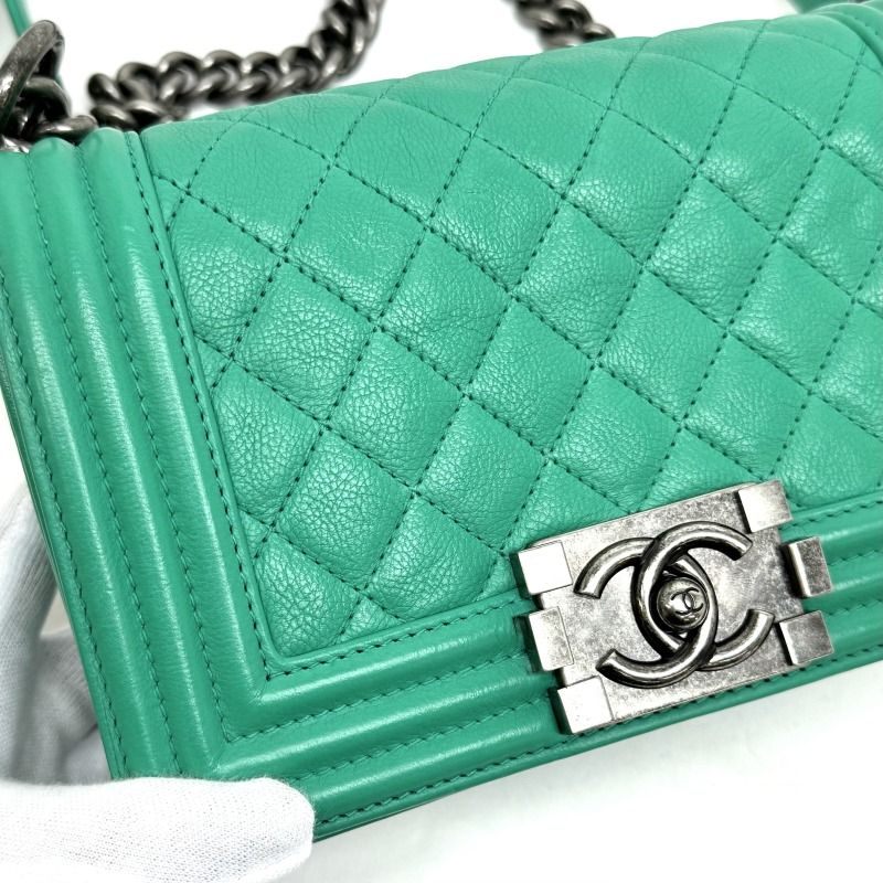 Chanel Boy Chanel Bag Shoulder Bag Calfskin Green Silver Hardware Chain