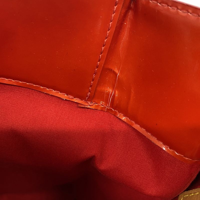 Louis Vuitton Tote Bag Vernis Lead MM M91086 Rouge Ladies