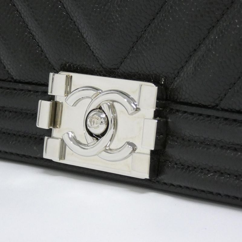 Chanel Boy Chanel Line 67086 Shoulder Bag