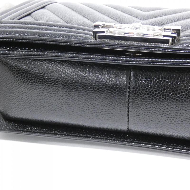 Chanel Boy Chanel Line 67086 Shoulder Bag