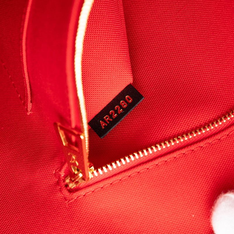 Louis Vuitton Monogram Giant Reverse on the Go GM Tote Bag Shoulder Bag M45320