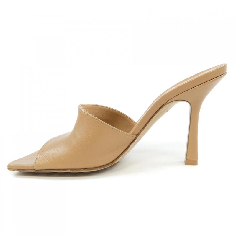 Bottega Veneta Size 34.5 Beige Sandals