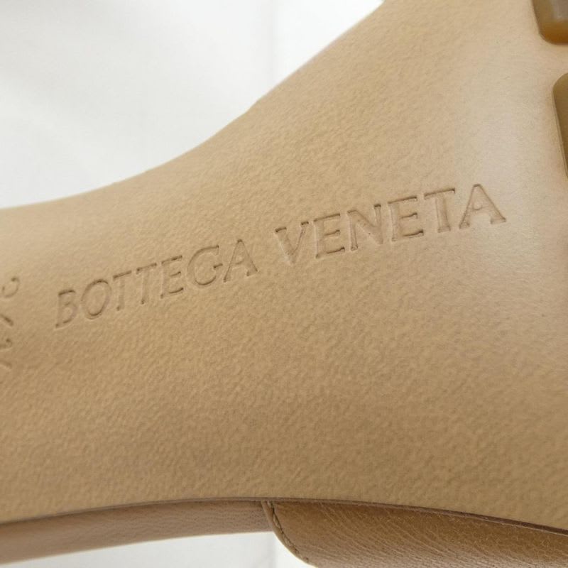 Bottega Veneta Size 34.5 Beige Sandals