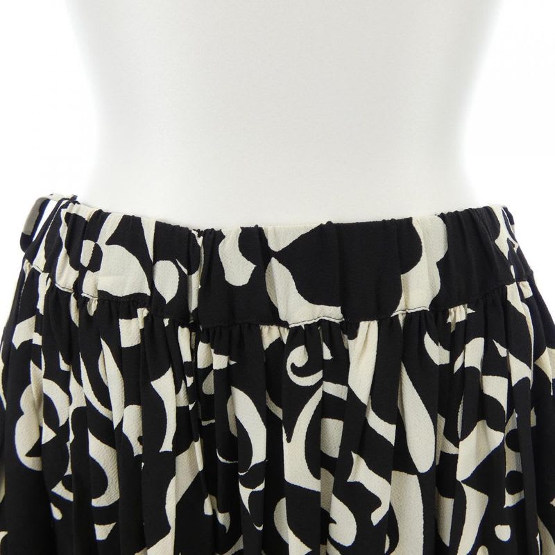 Louis Vuitton Fesk 06 fny Skirt