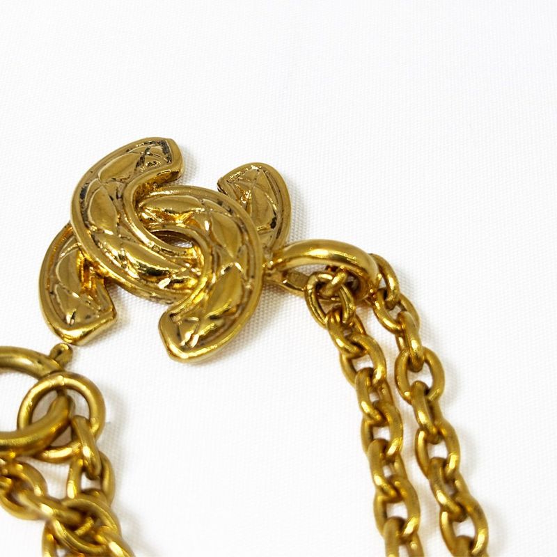 Chanel CC Logo Necklace Gold Quilted Chain