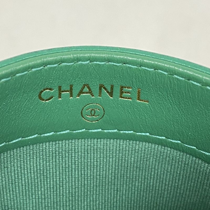 Chanel Card Case Chanel 19 Lambskin Green Gold Hardware Women's