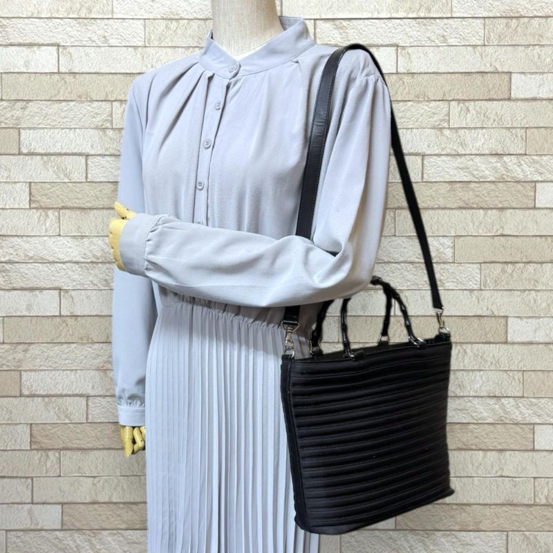 Gucci Bamboo Shoulder Bag Canvas 000/1705/0588 Black Women's Gucci Used Gucci