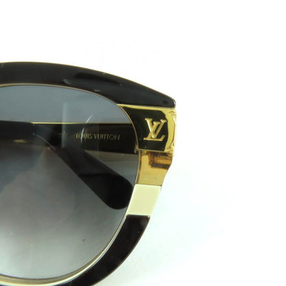 Louis Vuitton 2025 Z1857 E Sunglasses/ Petit Sponsored Cat Eye Noir Black