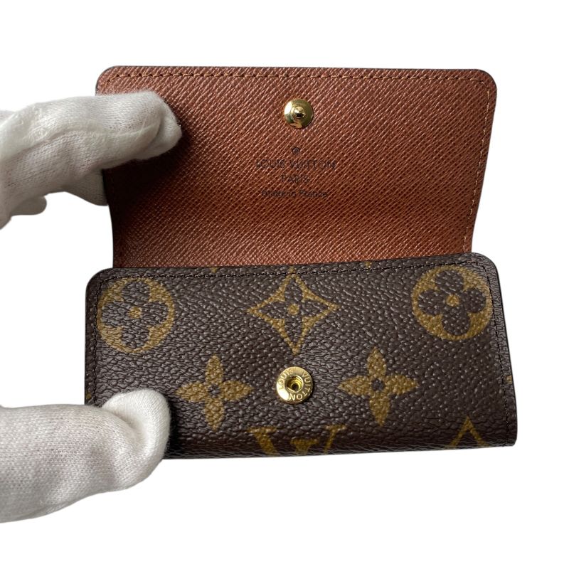 Louis Vuitton Women's Key Case M69517 IC