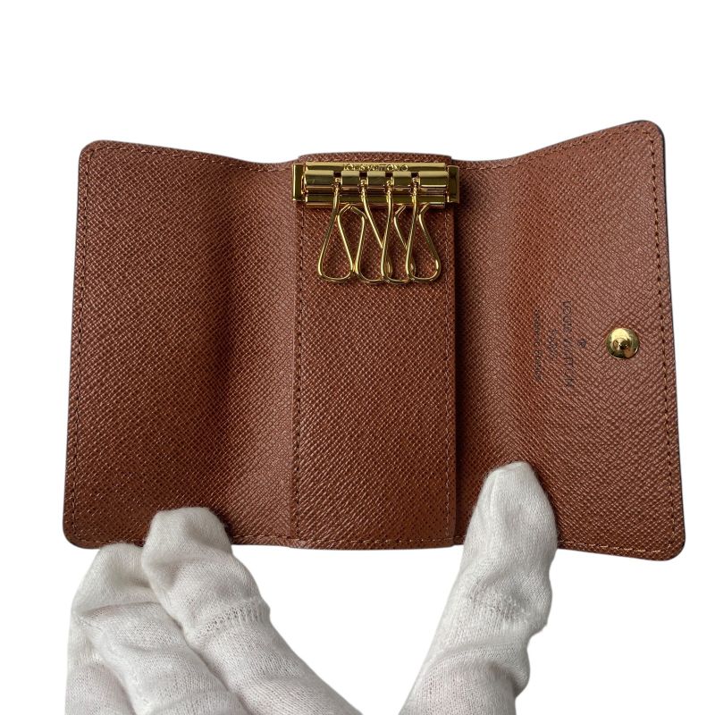 Louis Vuitton Women's Key Case M69517 IC