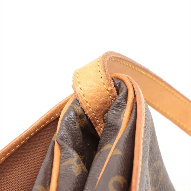 Louis Vuitton Monogram Saumur 30 M42256 Leather Shoulder Bag Crossbody Messenger