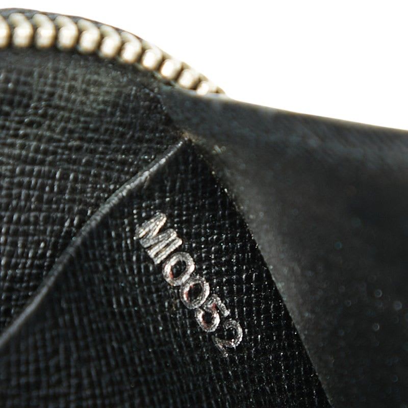 Louis Vuitton Taiga Organizer Ator Round Zipper Long Wallet Travel Case