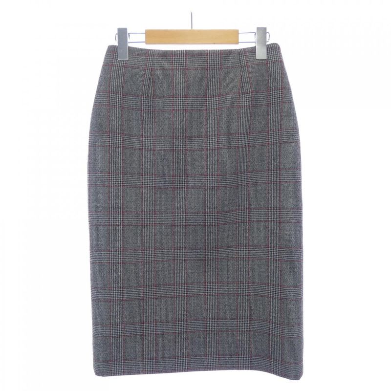 Prada Triangle Logo P189 ve S231 ljh Skirt