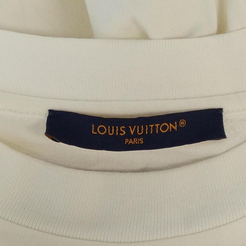 Louis Vuitton Embossed LV Cotton T-shirt Hny55wdt3 T-shirt