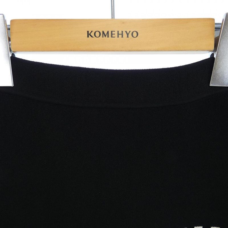 Versace A83291 Skirt