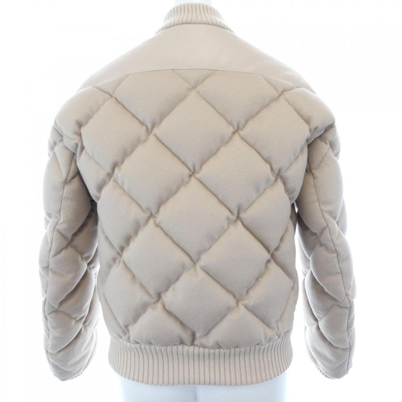Hermes Short Puffer Size 34 Beige Coat